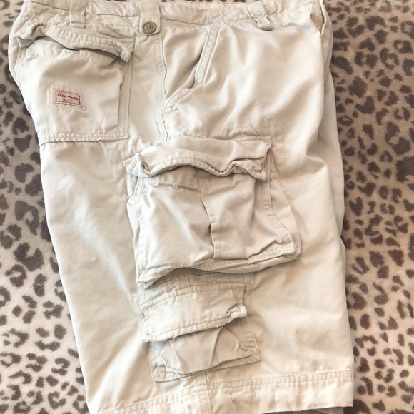 Abercrombie & Fitch Cargo Shorts in Light Stone Taupe Size 32 Men’s - Picture 4 of 17